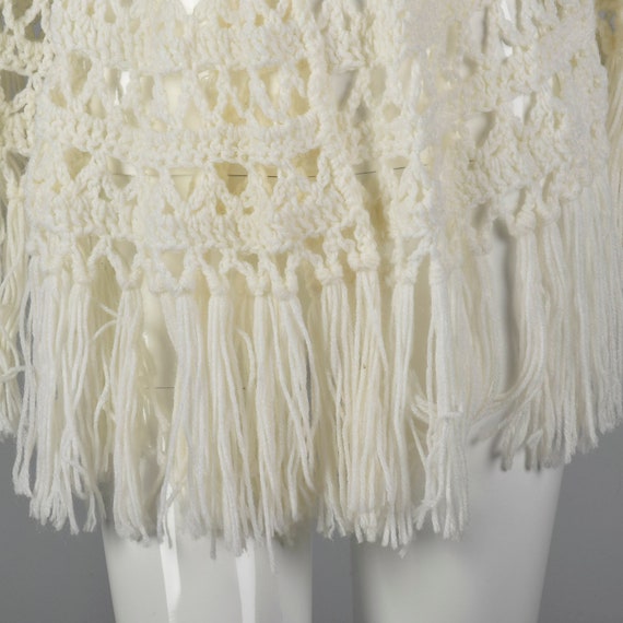 1970s White Open Crochet Shawl Crochet Wrap Fring… - image 5