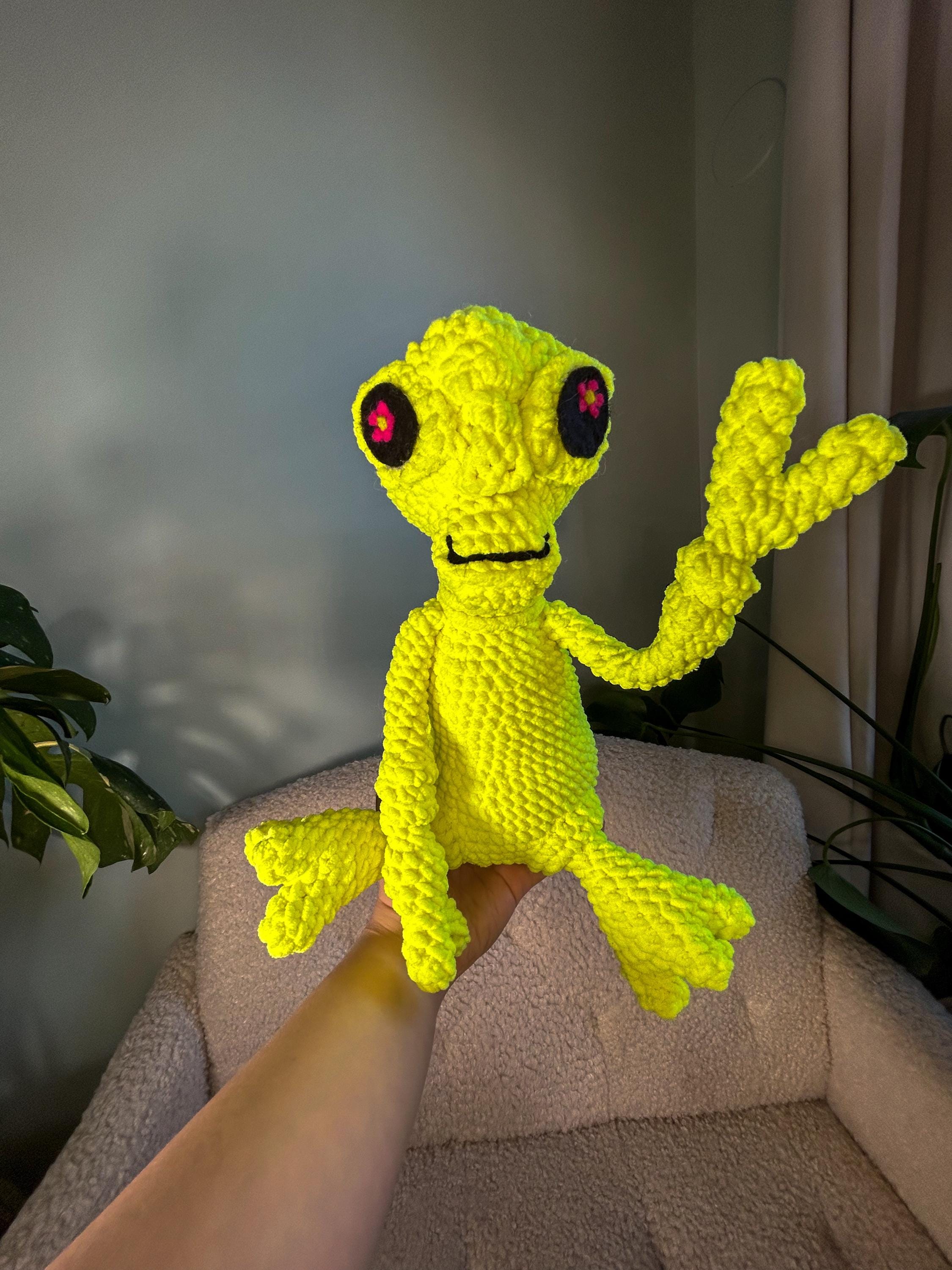 Elliott the Alien Plushie - Etsy