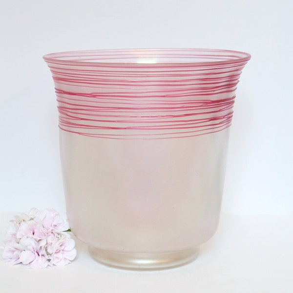 Antique Steuben Verre de Soie Diamond Optic Vase with Pink Threading, Shape #6030