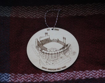 Great American Ball Park - Cincinnati - Décoration dessin pointillé - Décoration Cincinnati - Décoration rouges - Noël