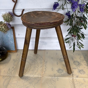 Antique English tripod stool, three leg stool, plant stand, small side table, milking stool, rustic stool, patina, vintage stool