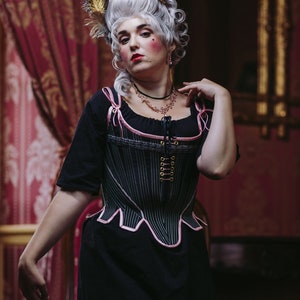 Costume femme Madame Vamp cabaret robe bustier courte
