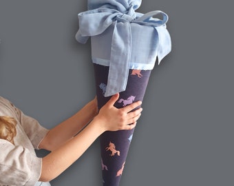 Personalisierte Einhorn Schultüte für eine magische Einschulung - Zuckertüte, Einschulung, Geschenk zur Einschulung, 70cm groß in blau
