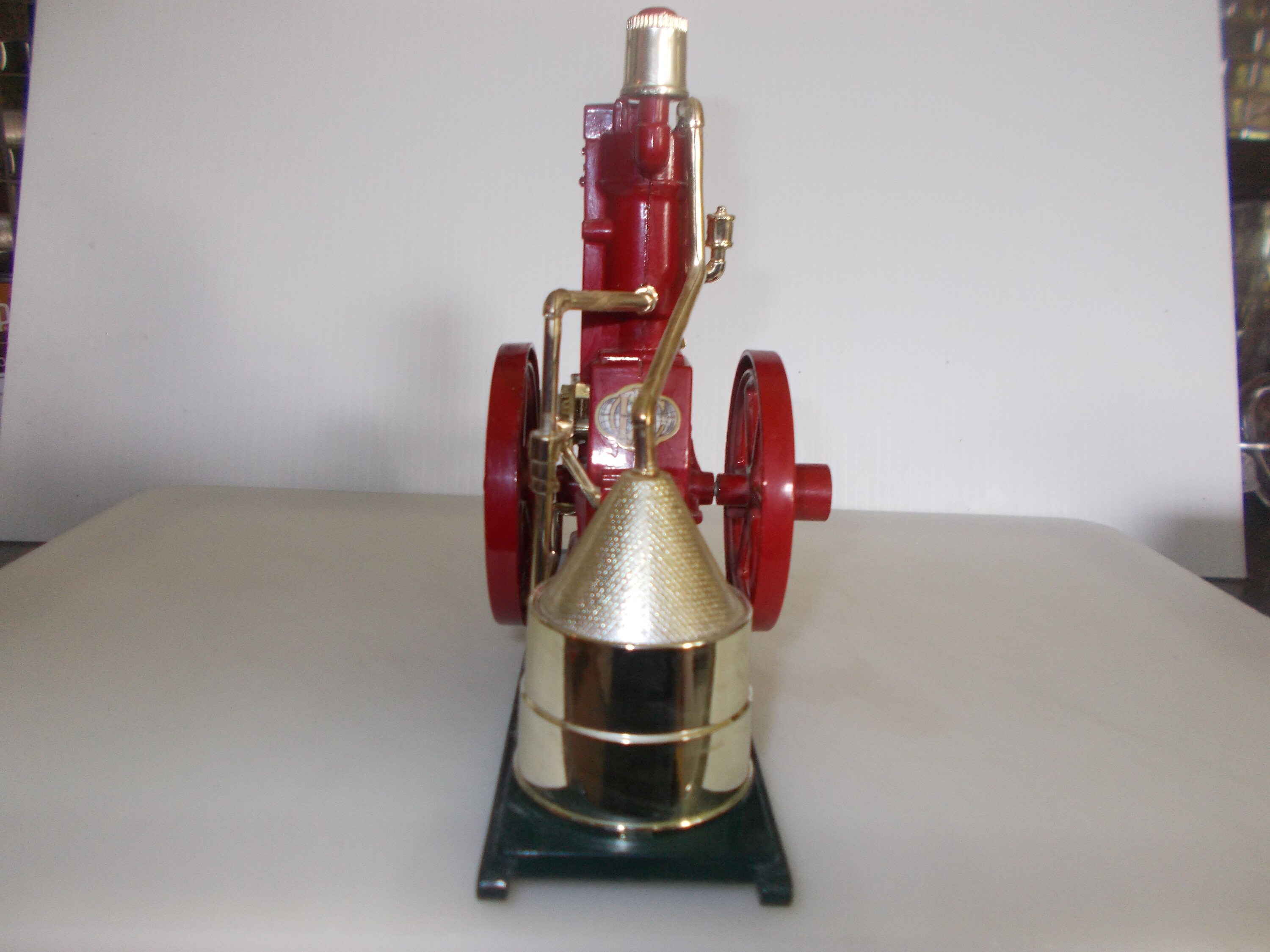 International Harvester Gas Engine Model Engine 1992 Famous 3 H.P