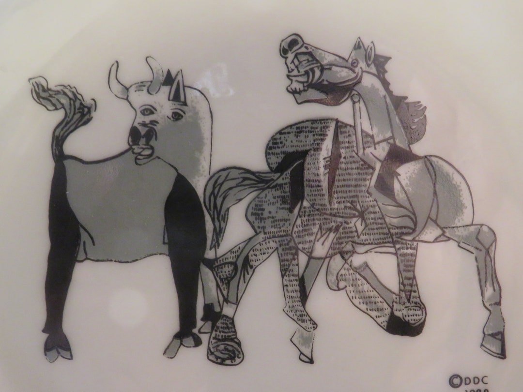 Picasso Guernica Bull & Horse DDC 1988 Plate About 5 Across Etsy