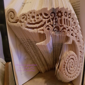 Combi Cut & Fold Book Folding Pattern CHAMELEON / LIZARD 521 Pages Animal Lovers Reptile  Gift Instant Download