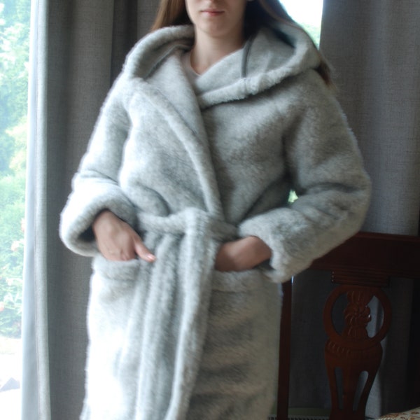 Merino wool robe  with  hood Grey sheep wool bathrobe  Hooded robe with pocket merino wool Bademantel damen warm Schafwollmantel für Herren