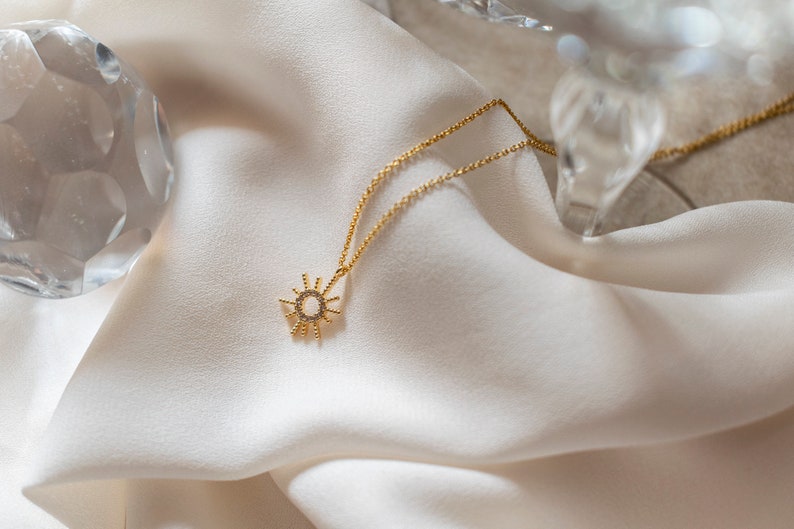 silver women/'s choker Contemporary Italian gold jewelry Christmas or friend/'s gift for her Sun pendant Sun chain necklace
