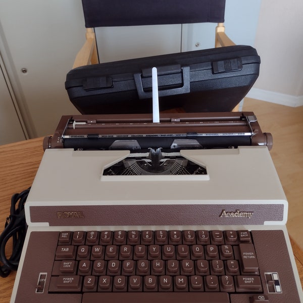 Royal Academy Electric Typewriter, New Ribbon, Case Rehabbed and Tested
