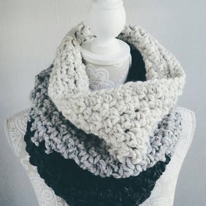 Crochet Cowl Pattern // Crochet Scarf Pattern // Easy Crochet Scarf // Women's Scarves Infinity Snood