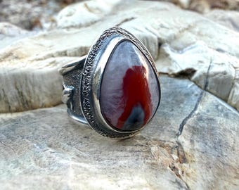 Kentucky Agate and Koi Fish Argentium Sterling Silver Storyteller Ring size 6.5