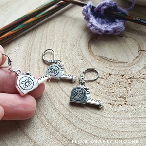 Silver measuring tape for crochet or knitting, flos crafty crochet, knitting, accessories, charm, zip pull