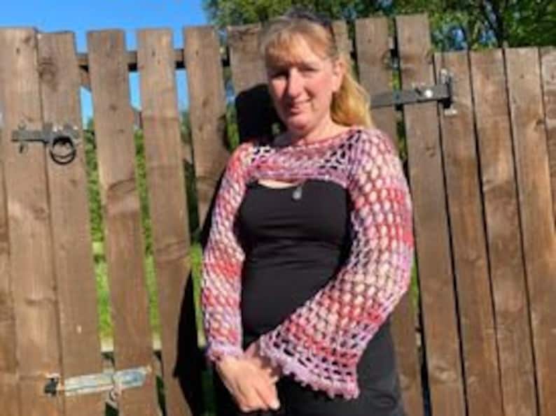 Highlander crochet sleeves, granny sleeves, shrug, bolero, boho, chic, festival, crochet top US, UK Terms, flos crafty crochet
