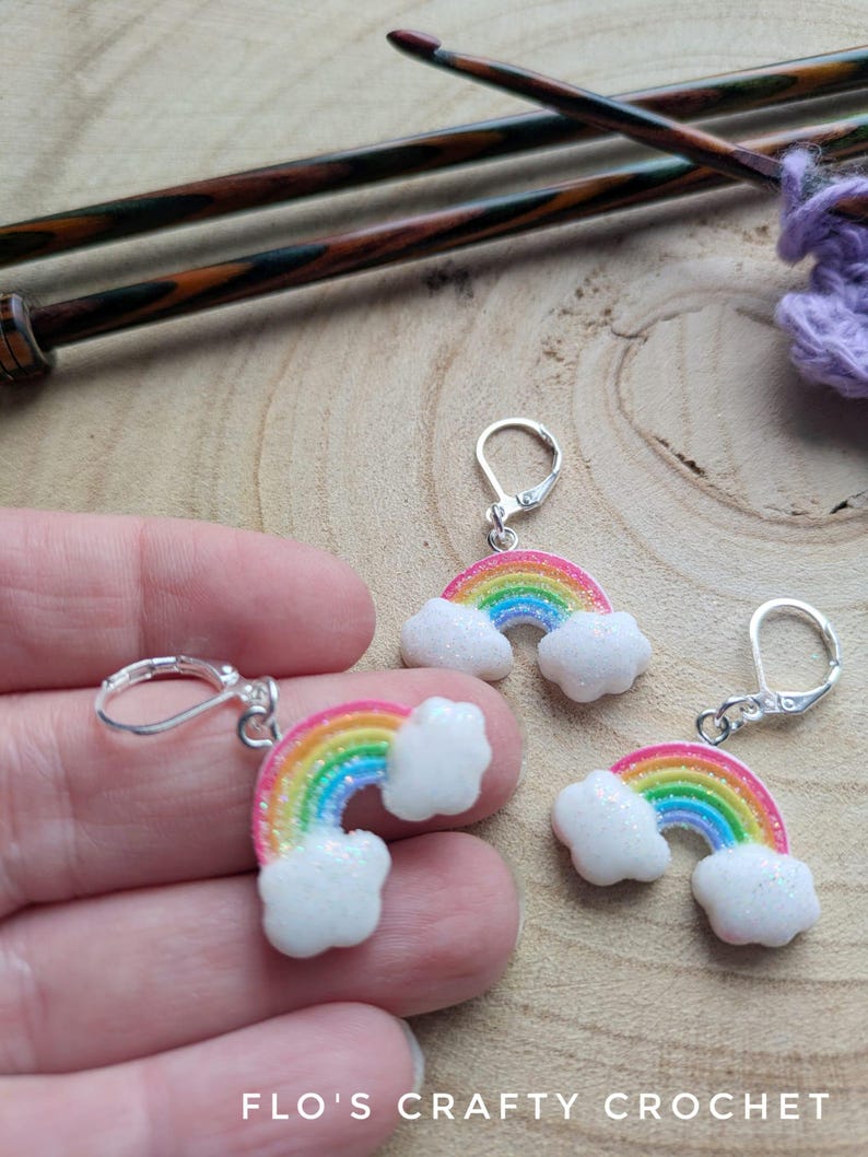 Cute rainbow cloud stitch marker for crochet or knitting, stitch holder, flos crafty crochet, knitting, crochet accessories, kawaii