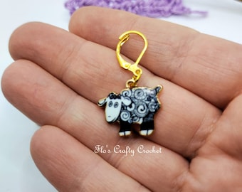 Cute sheep stitch marker for crochet or knitting, stitch holder, flos crafty crochet, knitting, crochet accessories, wooly