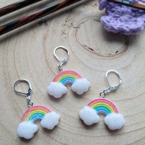 Cute rainbow cloud stitch marker for crochet or knitting, stitch holder, flos crafty crochet, knitting, crochet accessories, kawaii