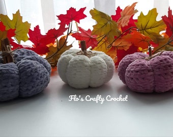 Plush Pumpkin Stack Crochet Pattern, perfect decor for Halloween, Autumn or Fall. Suitable for beginners US & UK Terms