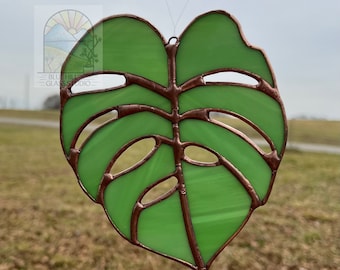 Monstera Leaf stained glass suncatcher in bright Green glass , Nature decor , Garden Window Hanging , Plants , Botany