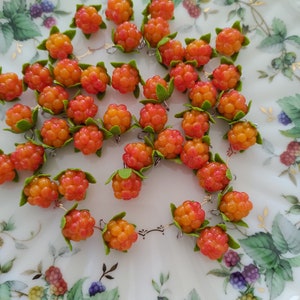 Polymer clay  5 cloudberry beads, polymer clay bead, berry beads, beading supplies, DIY, miniature fruit, garden miniature, berry charm