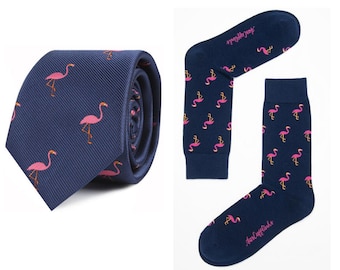 Flamingo Lover Socks & Tie Combo Gift for Men / Pink Flamingo Tie for Him / Animal Lover Neckties for Men Pink / Flamingo Groomsmen Wedding Socks