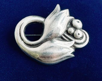 Mid-Century Georg Jensen Tulip Brooch #100A – .925 Sterling Silver