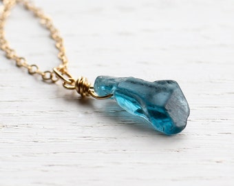 London blue topaz necklace rose gold, raw crystal necklace, 4th anniversary gift, scorpio crystal, throat chakra stone, bridesmaid necklace