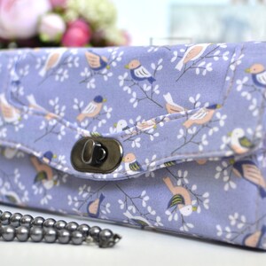 Cartera Pajaritos Azul, Cartera mujer, Regalo Navidad, Cartera Clutch Necesaria, Cartera romántica celeste y rosa, Regalo 2º aniversario