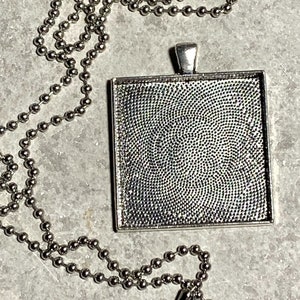 3 - Pendant and necklace sets - 35mm bezel tray with 24&quot; ball chain necklace.