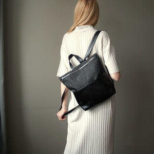 Mochila vaquera negra/gris oscuro con cremallera hecha a mano Mochila con bolsillos piel sintética/vaquera