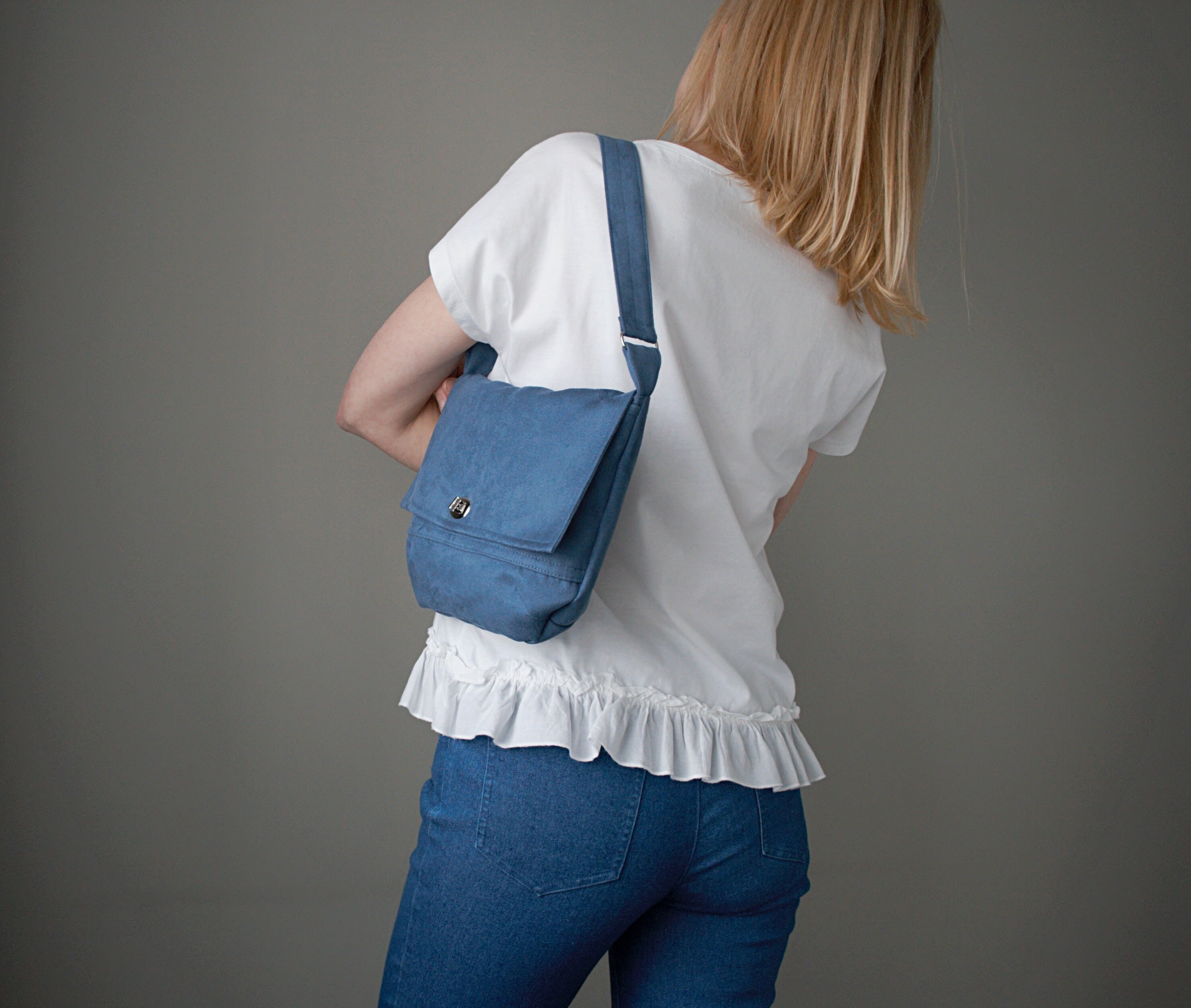 blue hobo handbag