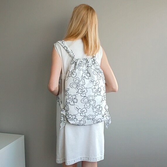 Embroidered Linen Backpack: White Summer Rucksack With Black  display picture 3