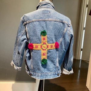 Verzierte Jeansjacke