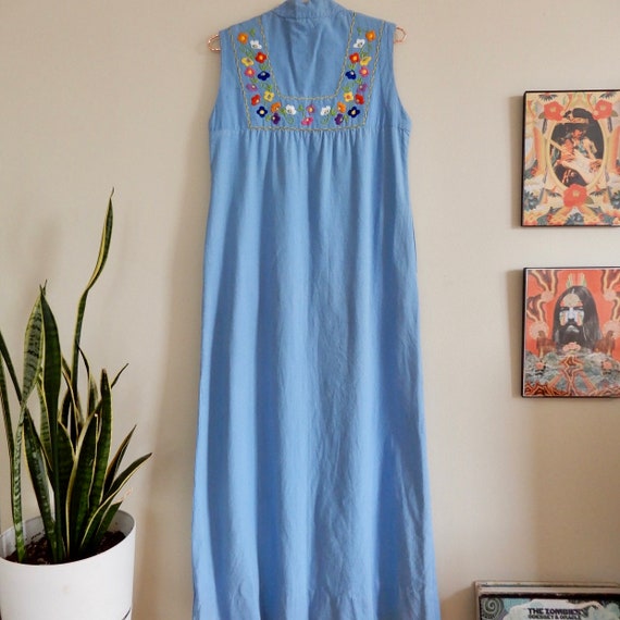 Made in Mexico 1970s sleeveless embroidered maxi … - image 2