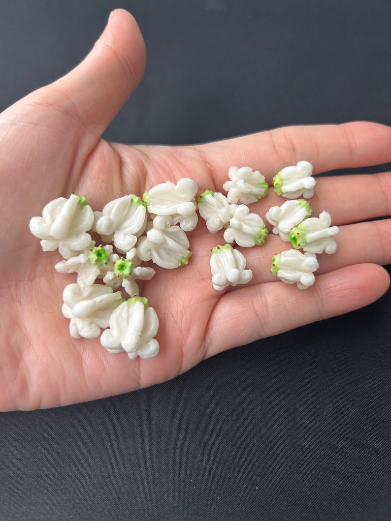 100 PCS Fake Calotropis Giantea Dahlia Crown Flower Clay Flower for Jewelry Making, Garland, DIY image 2