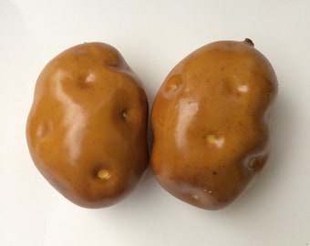 2 PCS Fake Brown Potatoes Artificial Vegetable for Display, Kitchen Decor, Prop