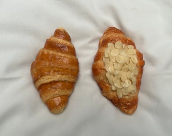 Fake Croissant Kunstvoedsel voor weergave, voedselmodel, bakkerijvertoning