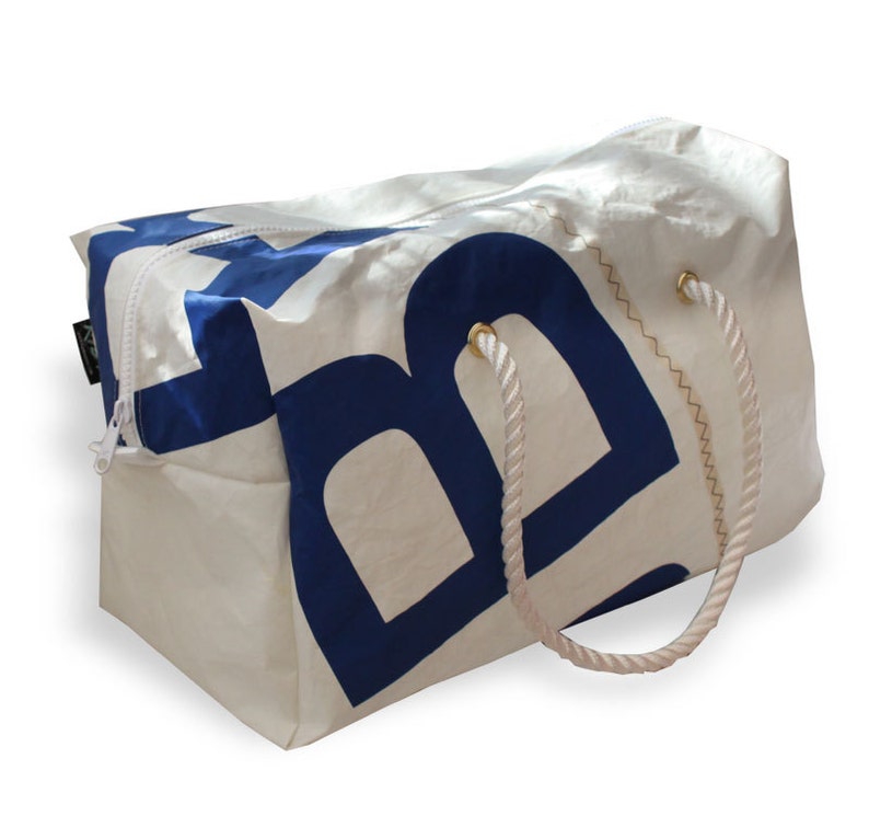 Recycled Sailcloth Medium Holdall image 3