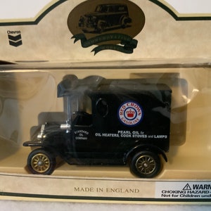 Vintage, Pearl Oil Van, Lledro, Die Cast, 1929, Ford, Model T, Truck, Van, Days Gone, Replica, Chevron, Collectible, Vehicle