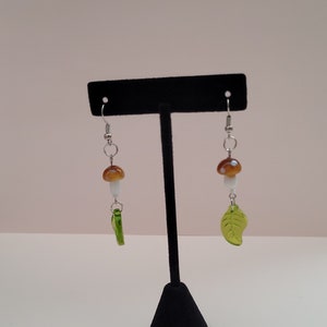 Mushroom & Leaf Earrings - witchcore - goblincore - cottagecore - fairycore