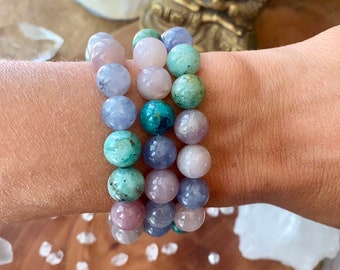 Summer Meadow Aura Healing Light Energy Bracelet Chrysocolla Madagascar Rose Quartz Iolite Meditation Bracelet Anahata Clearing Mala Kette