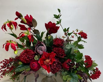 Grande luxuriöses Weihnachts-Mittelstück, künstliches Blumenarrangement, tiefes Juwel-Mittelstück