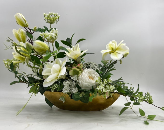 Artificial luxurious centerpiece, artificial floral arrangement, white gold