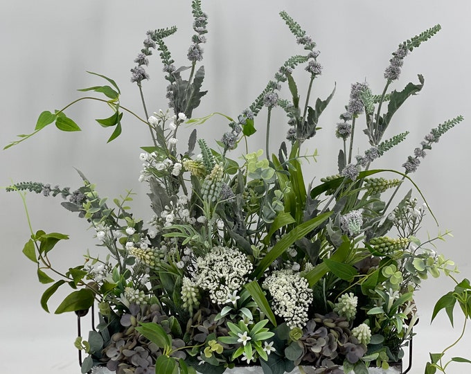 Lavender artificial flower centerpiece arrangement, country style arrangement, artificial flowers, nearly natural