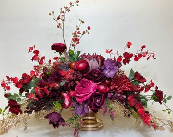 Grande luxuriöses Weihnachts-Mittelstück, künstliches Blumenarrangement, tiefes Juwel-Mittelstück