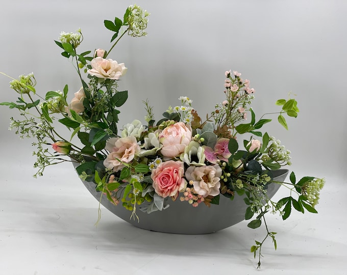 Luxurious unique pink centerpiece arrangement, spring arrangement, artificial flowers, nearly natural