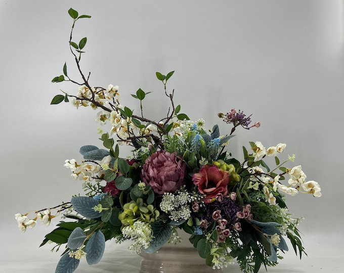 Luxurious silk floral centerpiece arrangement, spring arrangement, artificial flowers, nearly natural