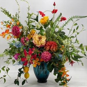 Luxurious artificial flower centerpiece arrangement, spring arrangement, artificial flowers, nearly natural