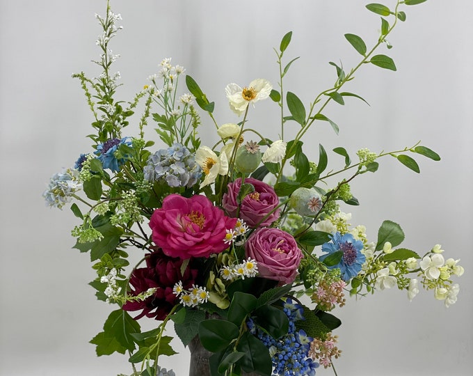 Beautiful artificial flower centerpiece arrangement, country style arrangement, artificial flowers, nearly natural