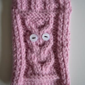 Knitted owl phone case, phone sock Pink