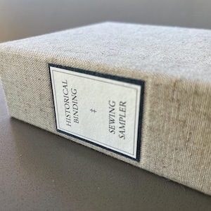 Bookbinding Sewing Sampler: 16 Historical Binding Styles, Handmade Book in Linen Clamshell Box afbeelding 7